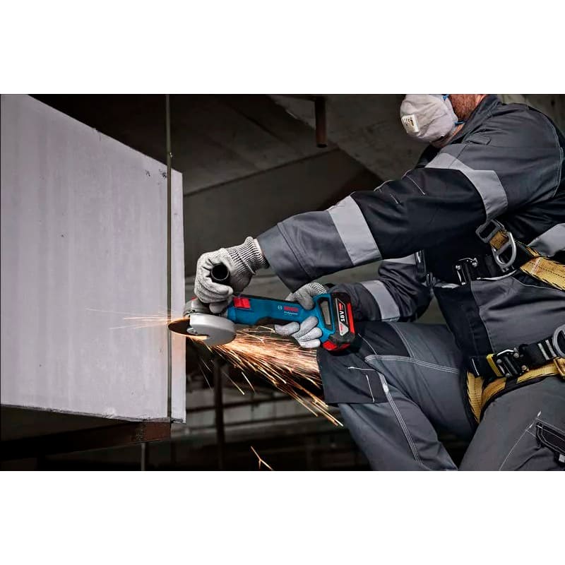 Угловая шлифмашина BOSCH Professional GWS 18V-8 (0.601.9N9.021) Тип питания аккумулятор