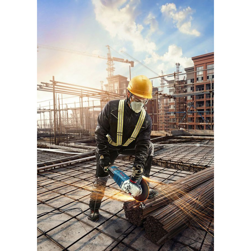 Внешний вид Шлифмашина угловая BOSCH Professional GWS 30-230 B (0.601.8G1.000)