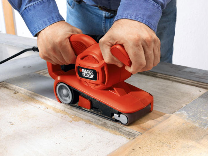 Шліфувальна машина BLACK&DECKER KA86 Конструкція фіксація вимикача