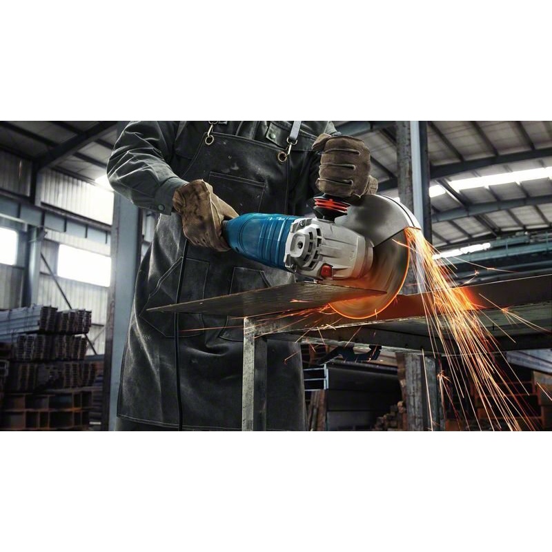 Шліфмашина кутова BOSCH GWS 24-230 P (0.601.8C3.100) Конструкція прогумована рукоятка