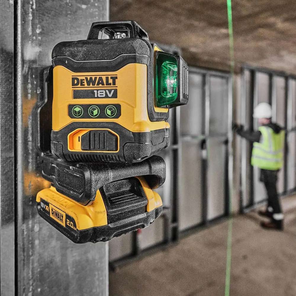 Лазерный уровень DEWALT DCLE34031N Количество лучей 3