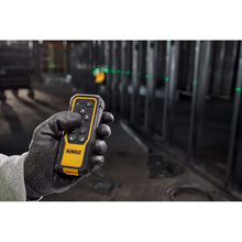 Лазерный уровень DEWALT линейный 18В XR Li-Ion (DCLE34035B) без АКБ и ЗУ