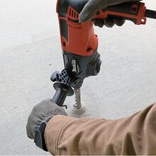 Перфоратор MAKITA M8701