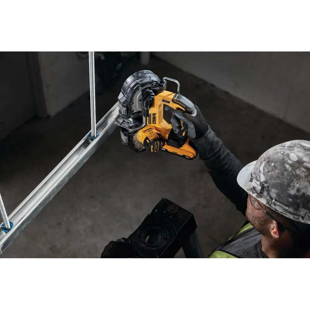 Фото 18 Пила стрічкова DeWALT акумуляторна бесщеточний DCS377NT