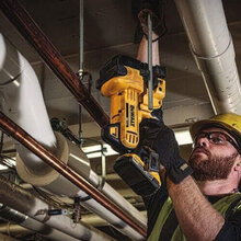 Резчик шпилек DEWALT DCS350N