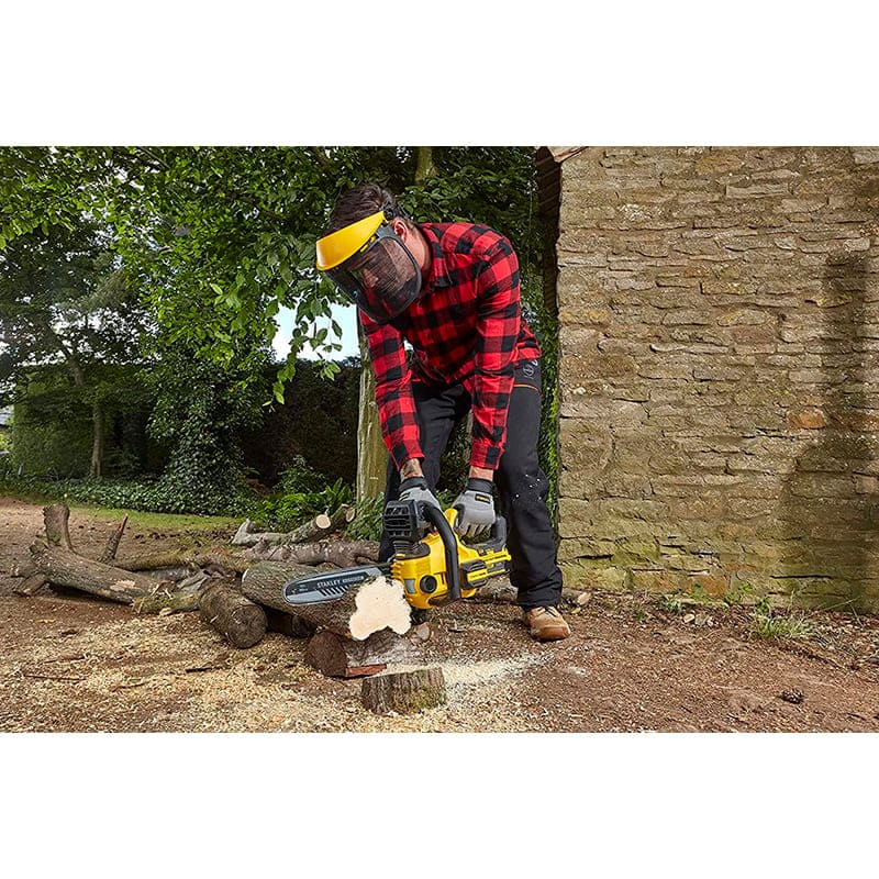 Набор аккумуляторных инструментов STANLEY FatMax (SFMCCS630M1+SFMCPP32M1) Длина шины 30