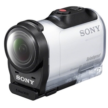 Экшн-камера SONY HDR-AZ1 с набором креплений (HDRAZ1VW.CEN)