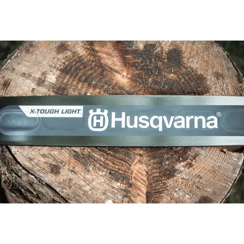 Шина HUSQVARNA X-Tough Light 20"/50см 3/8" 1,5мм LM RSN 72DL (5996566-72) Дополнительно Длина 20 дюйм. Хвостовик шины HLM. Приводные звенья 72. Ширина паза 1,5 мм. Шаг 3/8". Тип шины. Цельно металлическая - сменный наконечник