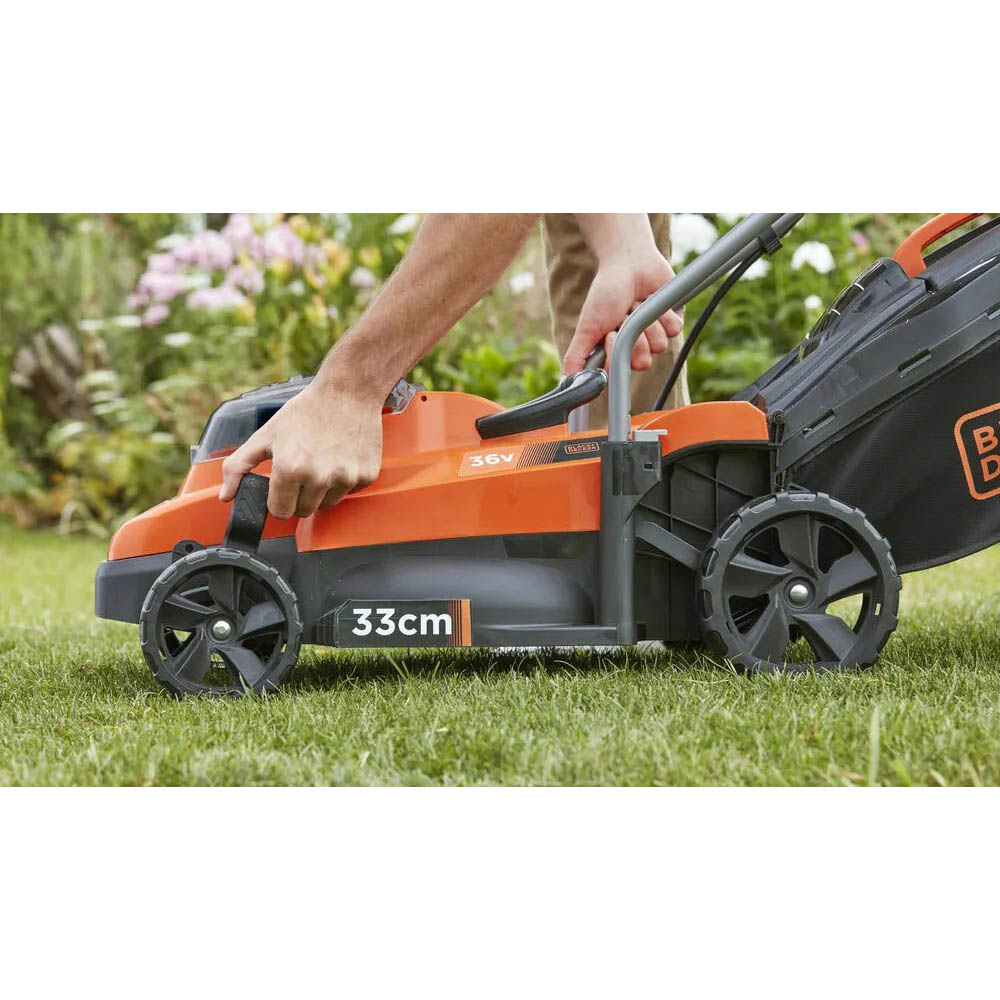 Внешний вид Газонокосилка BLACK&DECKER BCMW3336L2