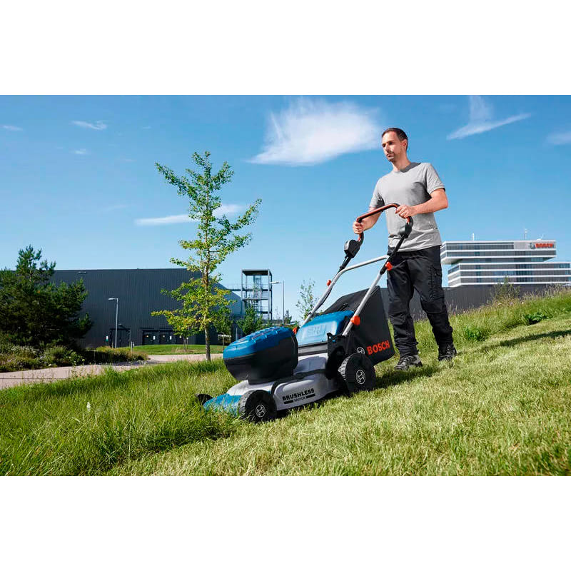 Замовити Газонокосарка BOSCH GRA 18V2-460 18В без АКБ та ЗУ (0.600.8C8.000)