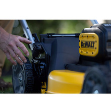 Газонокосарка DEWALT DCMWSP156W2