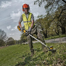 Триммер DeWALT DCMST561N