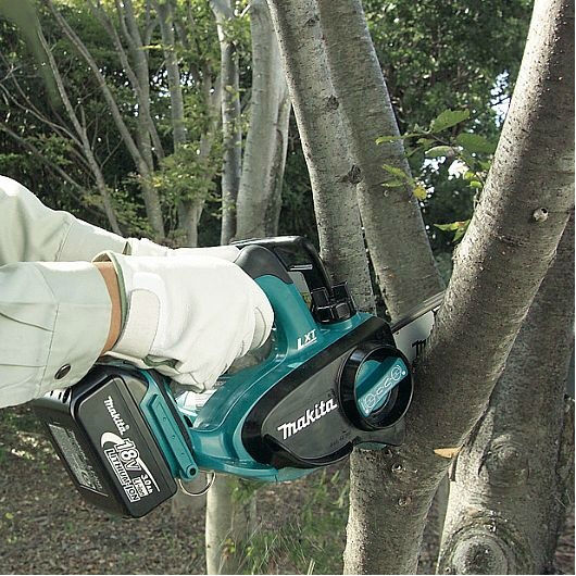 Ланцюгова пила MAKITA DUC122RFE LXT (DUC122RFE) Тип живлення акумулятор