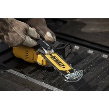 Ланцюгова мініпила DEWALT DCMPS520N