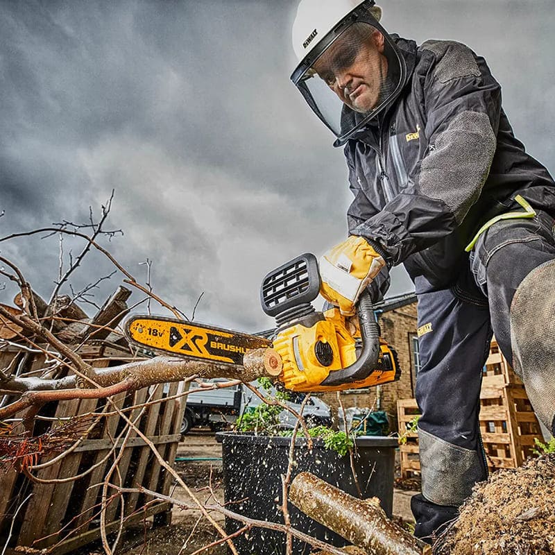 Фото Цепная пила DEWALT DCMCS565N без АКБ и ЗУ