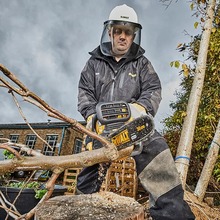 Цепная пила DEWALT DCMCS565N без АКБ и ЗУ