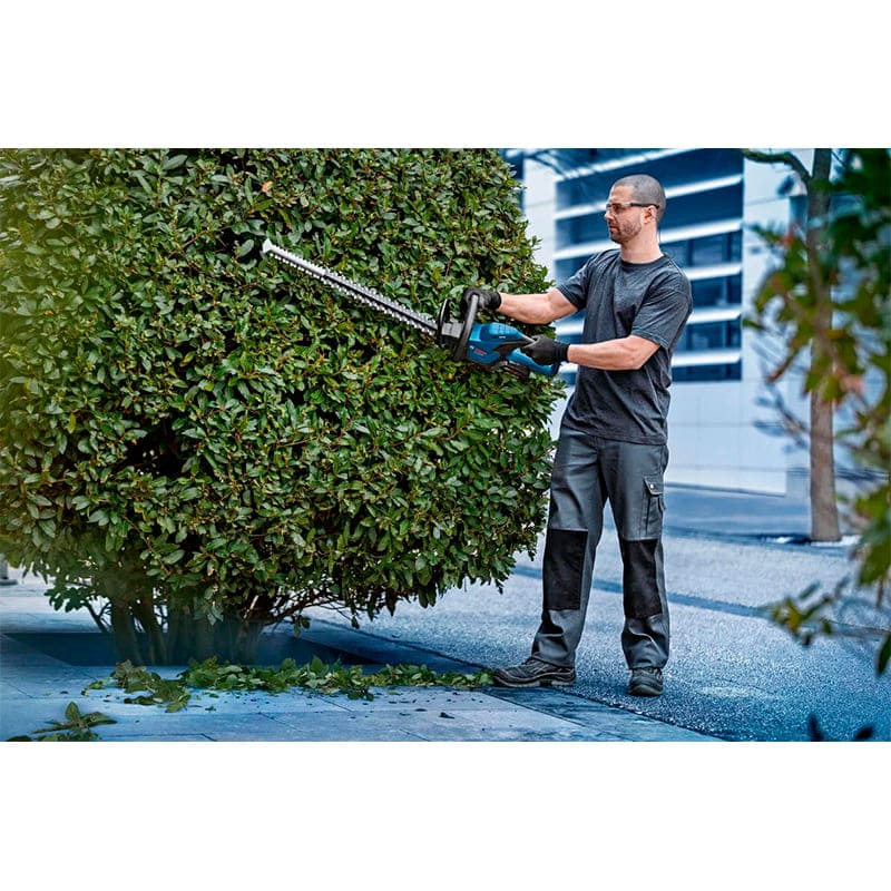 Фото Кусторез BOSCH GHE 18V-60 18В без АКБ и ЗУ (0.600.8C9.000)