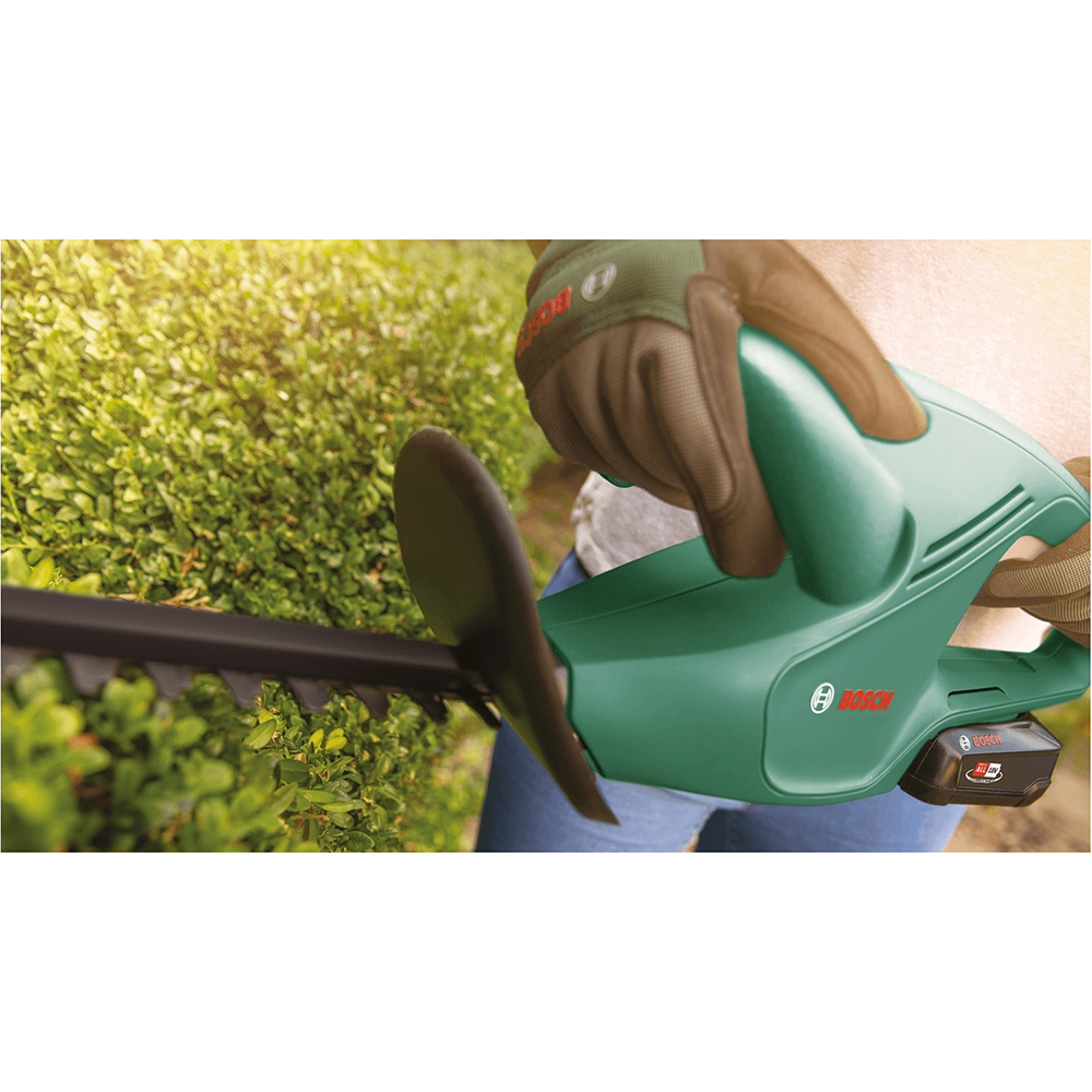 Кусторез BOSCH EasyHedgeCut 18-45 (0.600.849.H03) Кусторез BOSCH EasyHedgeCut 18-45 (0.600.849.H03) Длина ножа 450