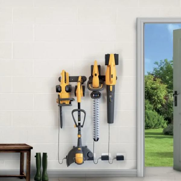 В Україні Кущоріз STIGA HT300eKit