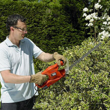 Кусторез BLACK&DECKER BEHT201