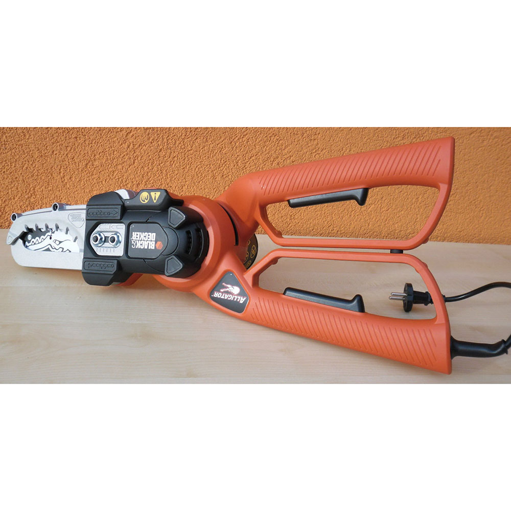 Внешний вид Цепная пила BLACK&DECKER GK1000