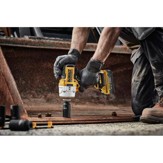 Фото Гайковерт DEWALT DCF961H2T