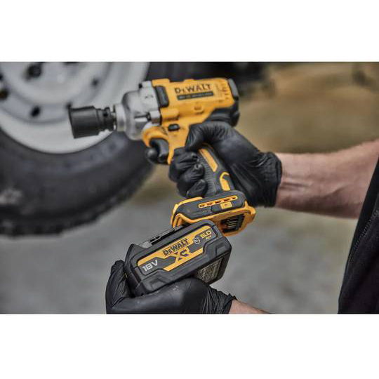 Изображение Гайковерт DEWALT DCF891N