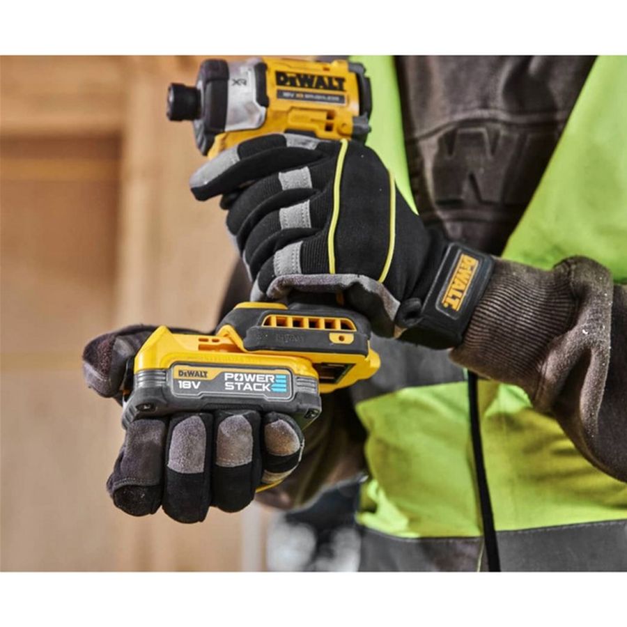 Фото Шуруповерт DEWALT TSTAK DCF860NT