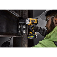Гайковерт DEWALT XR Li-Ion 18В (DCF964N) без АКБ та ЗУ
