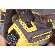 Шуруповерт DEWALT  XR Li-Ion 18В (DCF870NT) без АКБ и ЗУ
