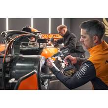 Дрель-шуруповерт DeWALT McLaren F1 TEAM LIMITED EDITION (DCD85MM2T)