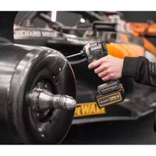 Шуруповерт DEWALT McLaren F1 TEAM LIMITED EDITION (DCF85MM2T)