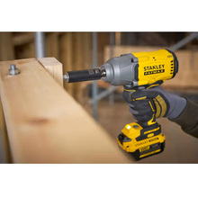 Гайковерт ударный STANLEY FatMax SFMCF940M1