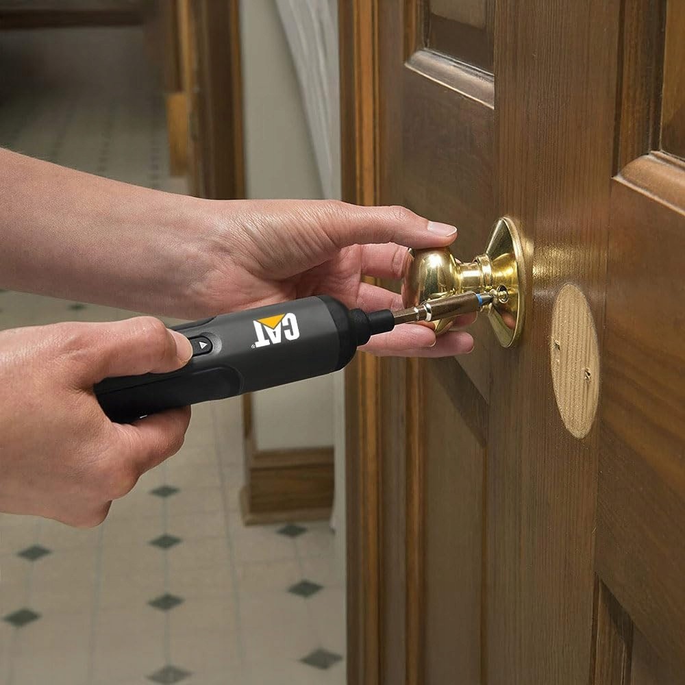 Замовити Викрутка акумуляторна CAT DX1110