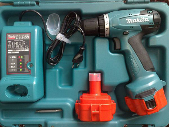 Шуруповерт Makita 6271DWAE Патрон быстрозажимной