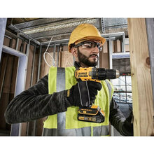 Дрель-шуруповерт DEWALT DCD777S2T