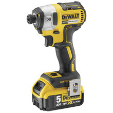 Шуруповерт DEWALT DCF887P2