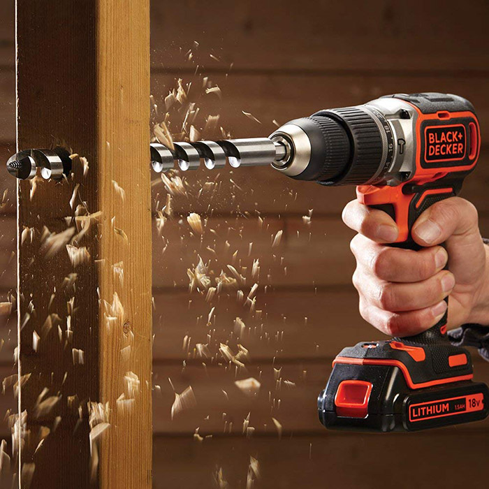 Дриль-шуруповерт BLACK&DECKER BL188KB Аксесуари в комплекті кейс