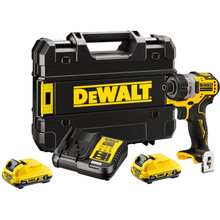 Шуруповерт DEWALT DCF601D2