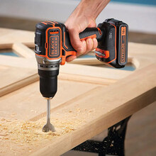 Дриль-шуруповерт BLACK & DECKER BL186N