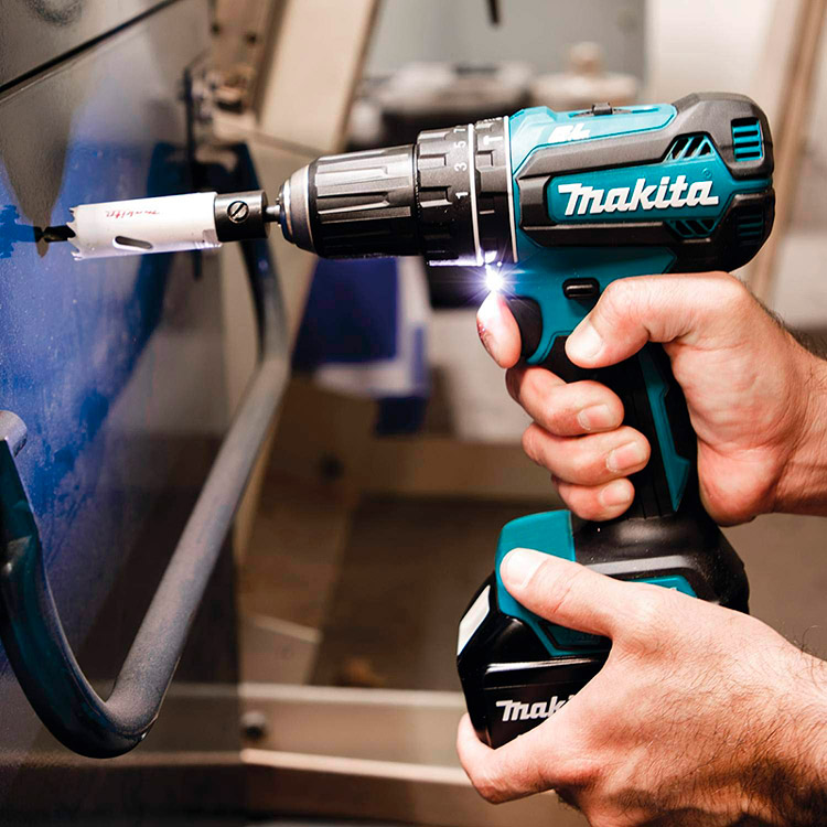 Дрель-шуруповерт MAKITA DDF485RFJ Аксессуары в комплекте кейс