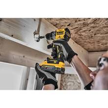 Дриль-шуруповерт DEWALT DCD800H2T