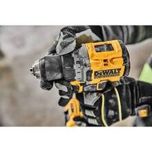 Дриль-шуруповерт DEWALT DCD800H2T