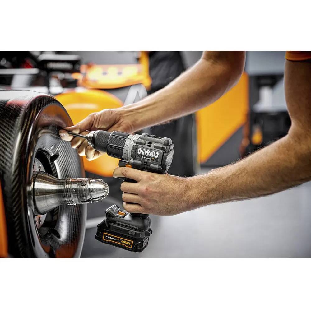 Заказать Дрель-шуруповерт DEWALT McLaren F1 TEAM LIMITED EDITION (DCD85ME2GT)