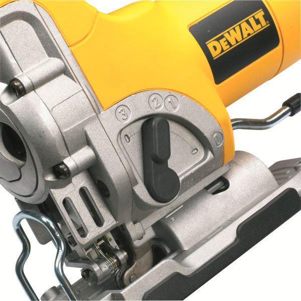 Лобзик DEWALT DCS331N Величина ходу 26