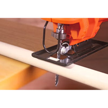 Електролобзик BLACK N DECKER BES603