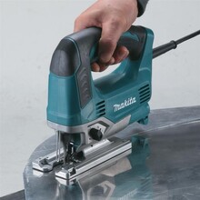 Електролобзик MAKITA JV0600K