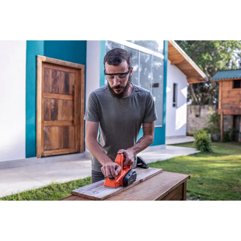 В Фокстрот Электрорубанок BLACK&DECKER 710 Вт (BEW712)