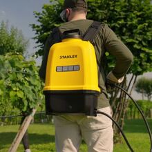 Обприскувач STANLEY 16 л Yellow (SXSPBS16E)
