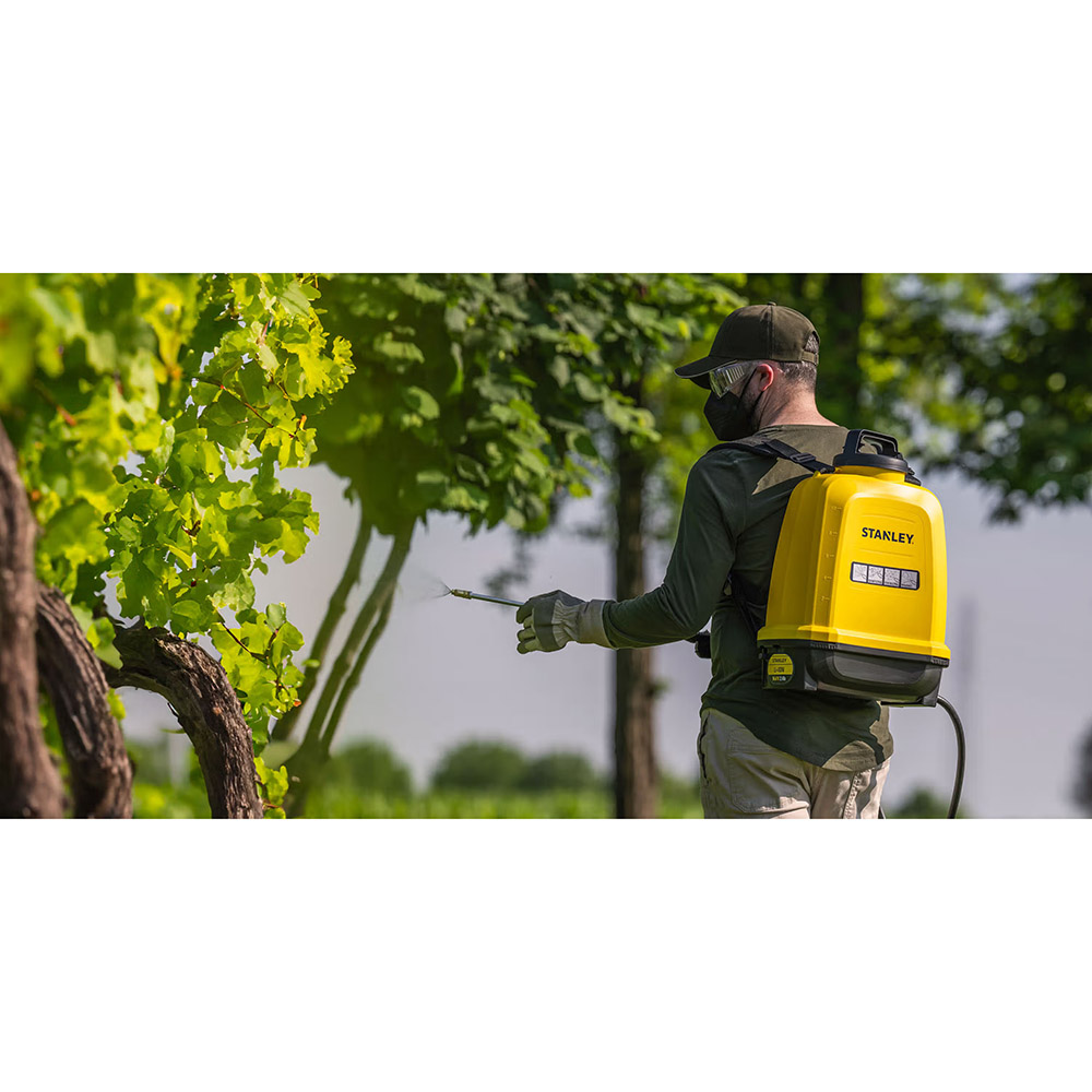 Опрыскиватель STANLEY (SXSPBS12E) Объем 12